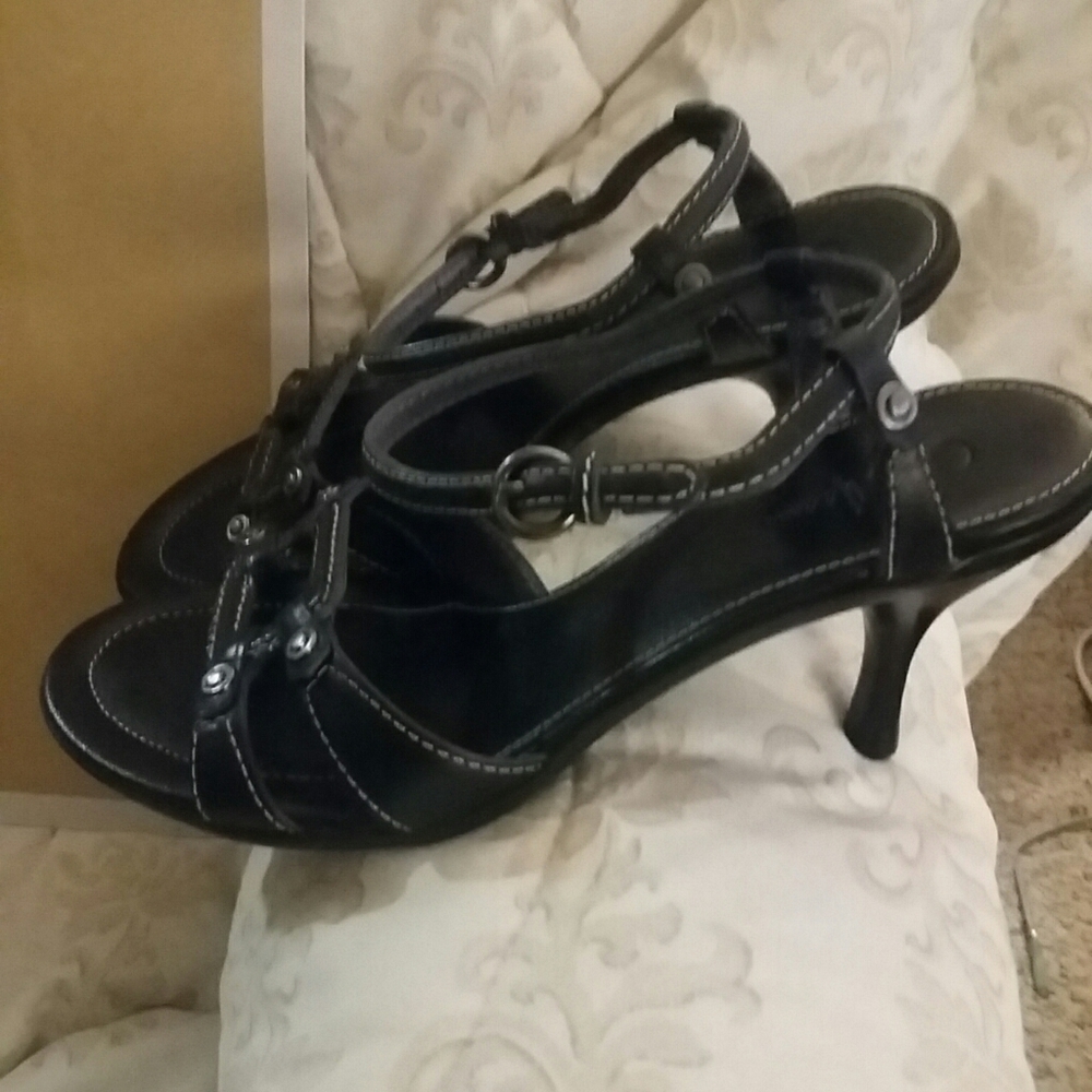 NEW Cole Haan Leather nwt Slingbacks